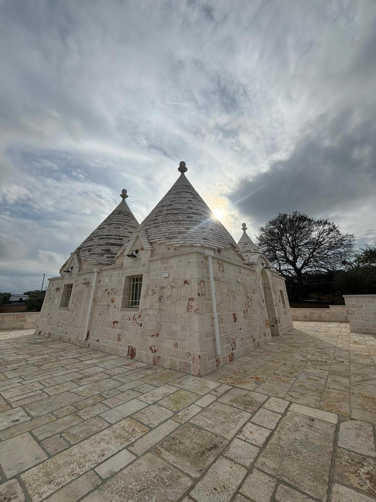 洛科罗通多Trulli La Quercia Del Nonno别墅 外观 照片
